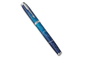 Töltőtoll Parker Royal IM Premium kék The Last Frontier Submerge cizellált, ezüst klipsz 2152859