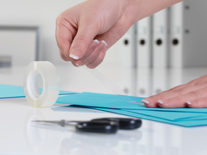 Ragasztószalag Tesa  Basic 15 mm x 33 fm, 10db/ csom