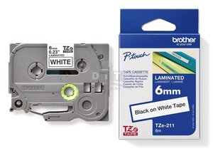 Feliratoz&oacute;szalag TZe-211  6 mmx8m FEH&Eacute;R-FEKETE BROTHER